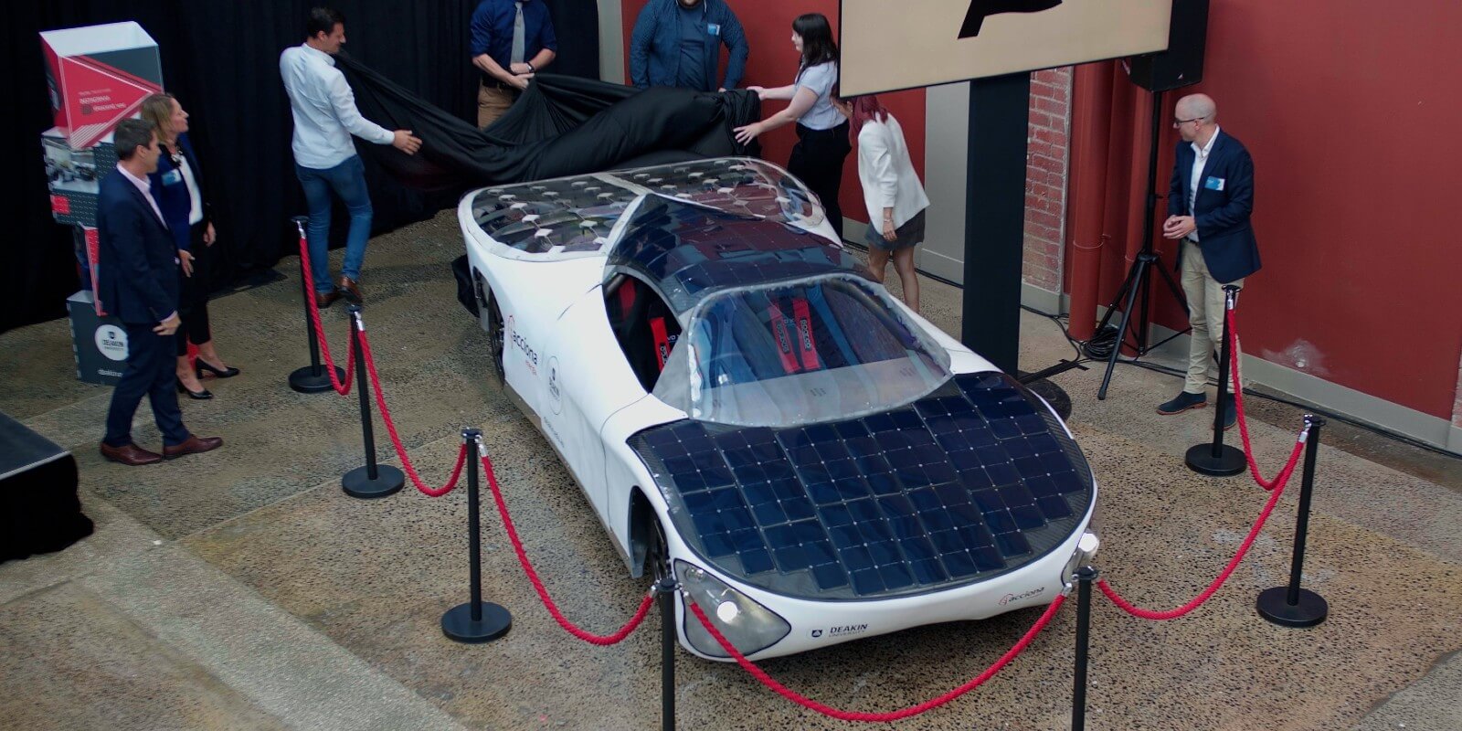 Solar car deals race